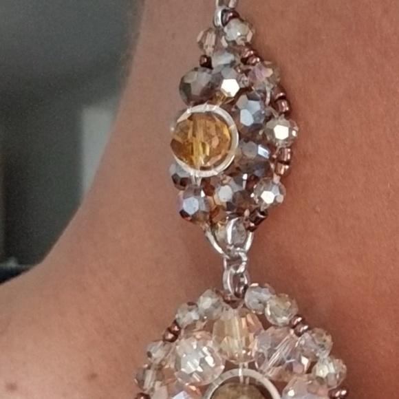 Vintage-Inspired Warm Tones Beaded Necklace and Earring Set - Picture 7 of 7